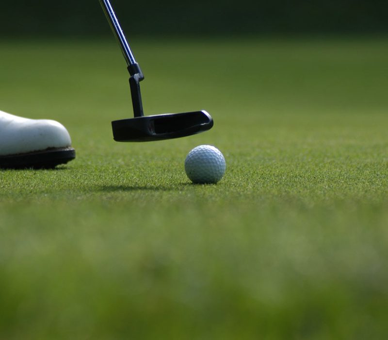 Golf putt
